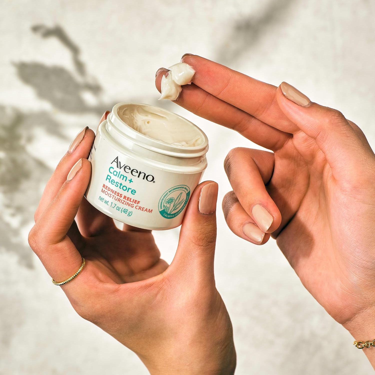 Aveeno Calm + Restore Facial Moisturizer Face Cream for Redness Relief, Non-Comedogenic, Ceramide & Vitamin B5, Hydrating for Dry, Sensitive Skin, Hypoallergenic, Fragrance-Free, 1.7 oz-FemmiqueWomen