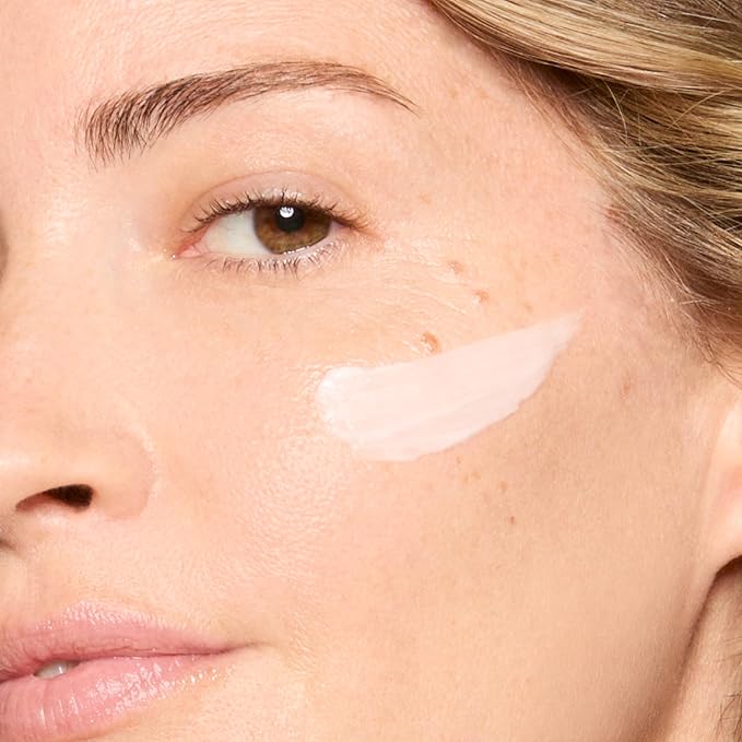 Honest Beauty Sensitive Skin Daily Calm Lightweight Moisturizer | Reduces Redness, Hydrates, + Calms Skin | Hypoallergenic, Fragrance Free, Vegan | 1.7 fl oz-FemmiqueWomen