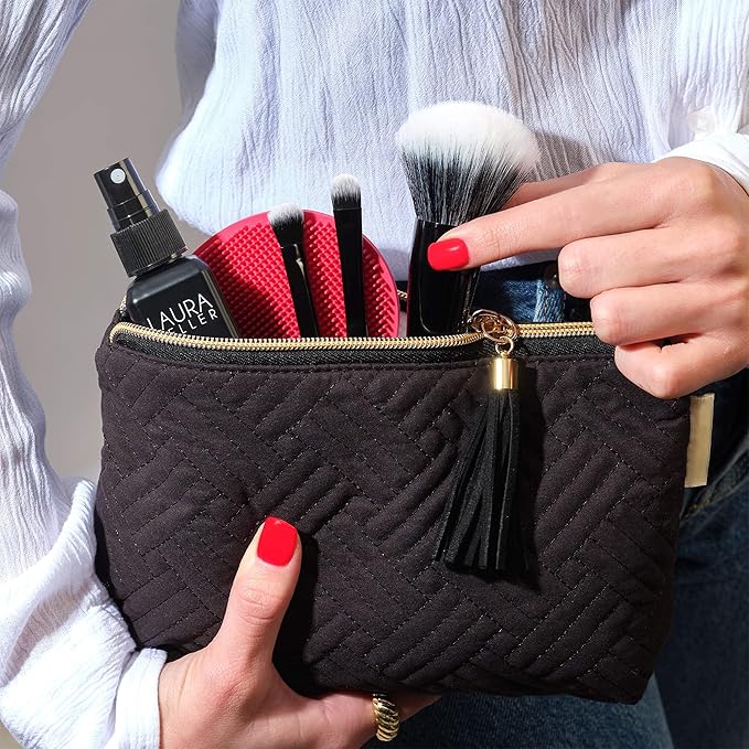 LAURA GELLER Full Face Powder Makeup Brush with Wooden Handle in Midnight Black – Foundation, Setting Powder, Blush, Bronzer, Highlighter and Luminizers – Sheer, Even Application and Blending Makeup-FemmiqueWomen