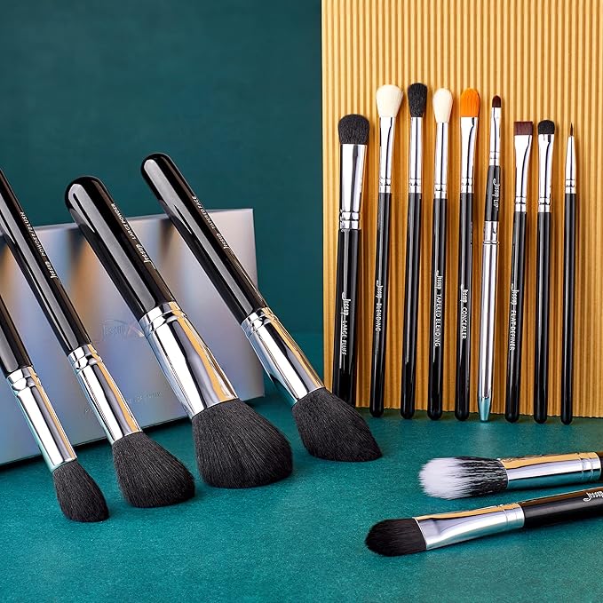 Jessup Makeup Brushes 15 Pcs Makeup Brush Set Beauty Cosmetics Make Up Powder Concealer Eyeshadow Eyeliner Blending Lip Brush Tools (Black/Silver) T092-FemmiqueWomen